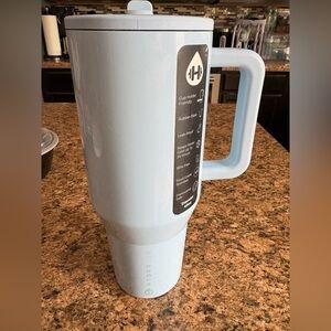 HydroJug Artic Blue 40 oz Traveler